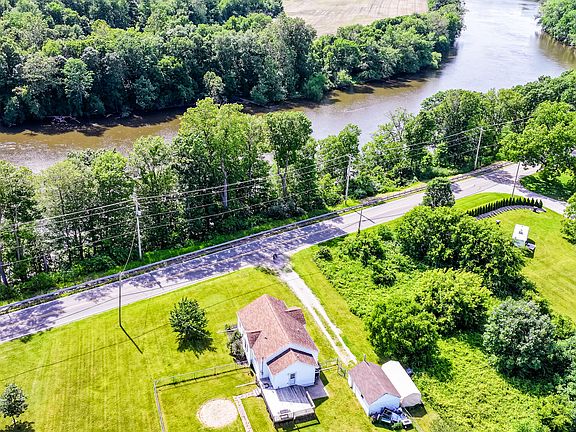 5th image of 4025 River Rd