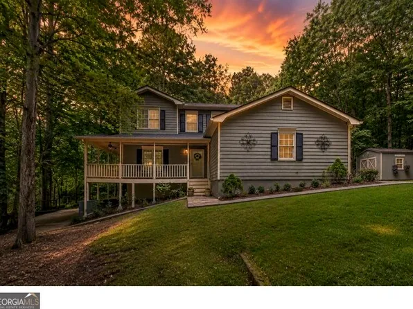 4276 Logans Ct, Loganville, GA 30052