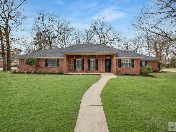 3 Country Estate Dr, Texarkana, AR 71854