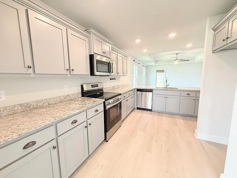 601 Sand Pine Dr — Photo 5