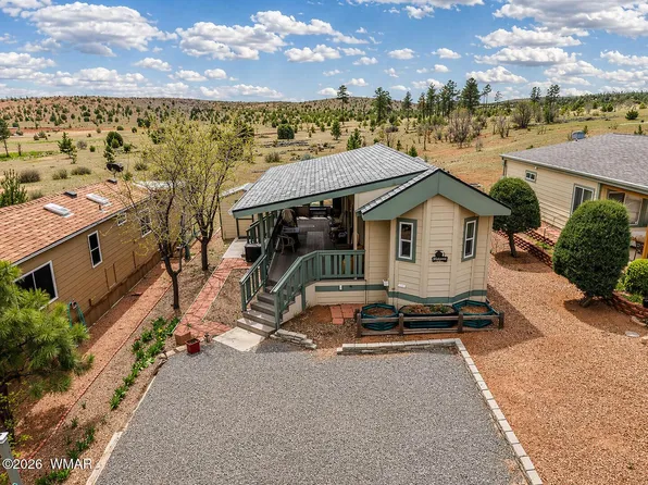2217 Rodeo Rd, Overgaard, AZ 85933