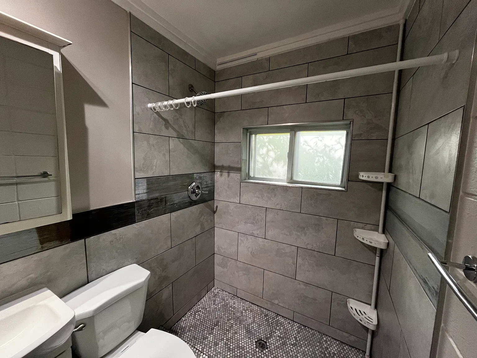 2 bed, 650 sqft, $1,200 — Photo 4
