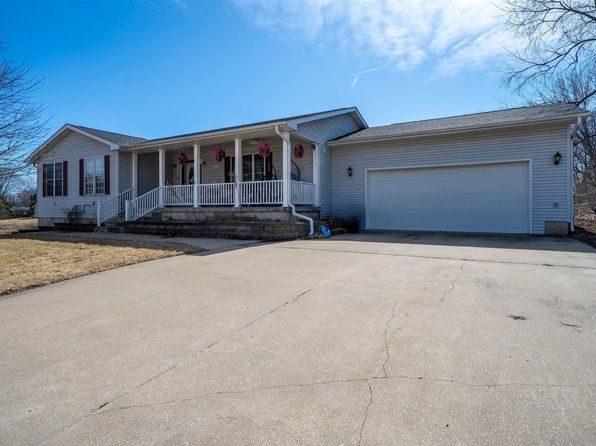 2268 E Knox St, Galesburg, IL 61401