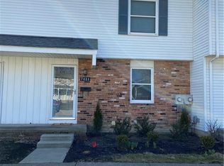 7418 Essex Dr, Mentor, OH 44060