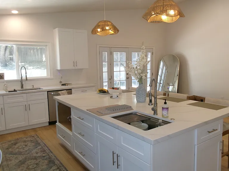 2202 Scenic Park St — Photo 13