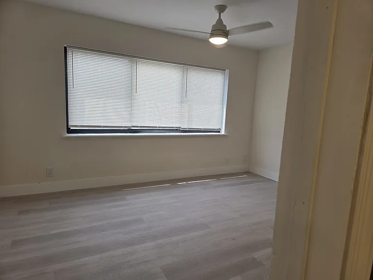 3337 NE 33rd St #A — Photo 10