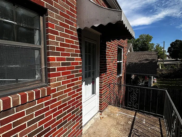 3824 Redding Rd #3 — Photo 2