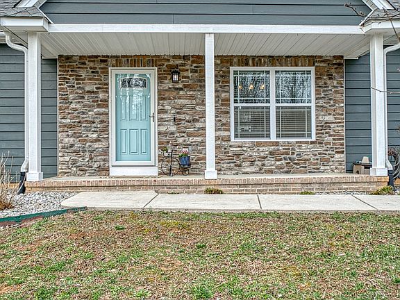 5th image of 4912 Greenbrook Dr