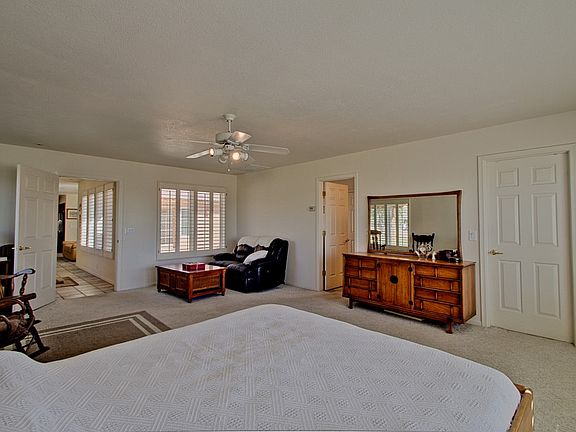 5th image of 4609 N 189th Ave