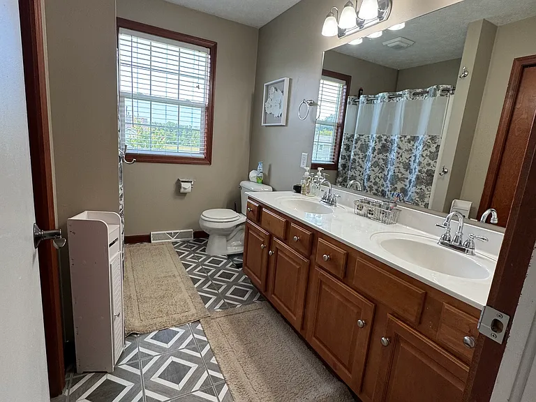 4 Compass Point Ct — Photo 10
