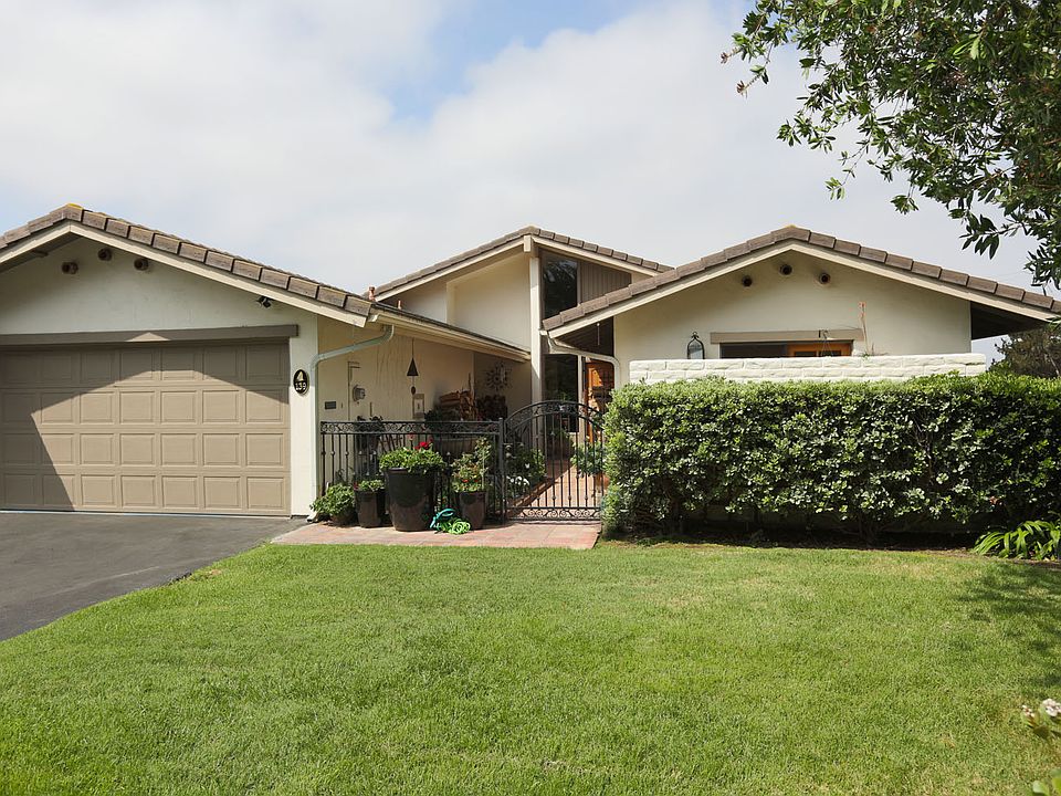 1st image of 139 Sabinas Ct