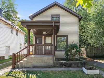 920 Vine St, Lansing, MI, 48912