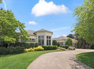 259 Pine Tree Rd, Lake Orion, MI 48362