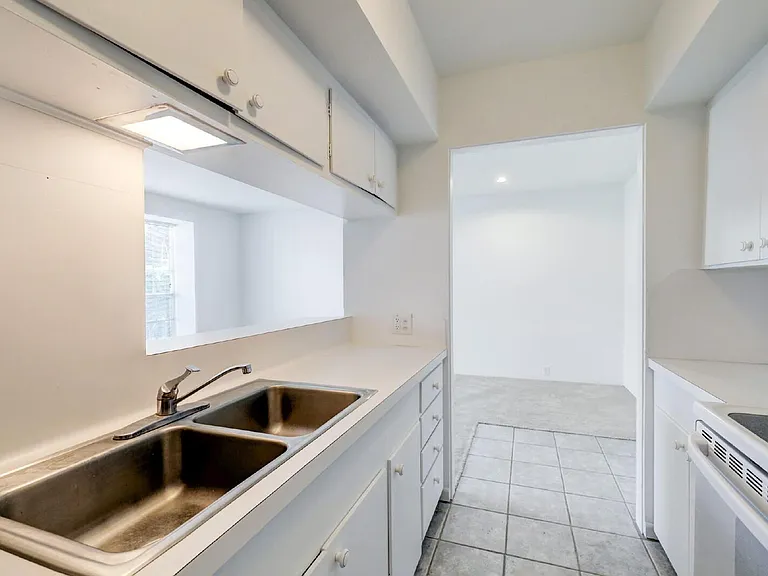 5353 Institute Ln #29 — Photo 4