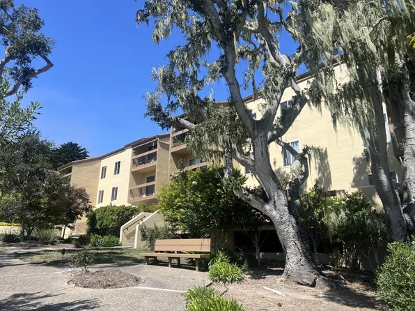 2308 Golden Oaks Ln, Monterey, CA 93940