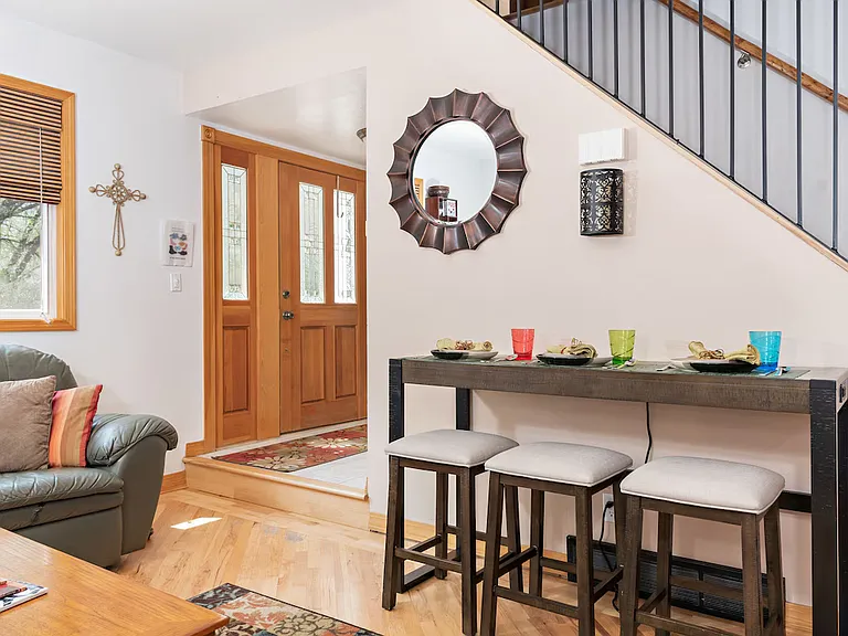 451 Mountain Shadow Dr — Photo 7