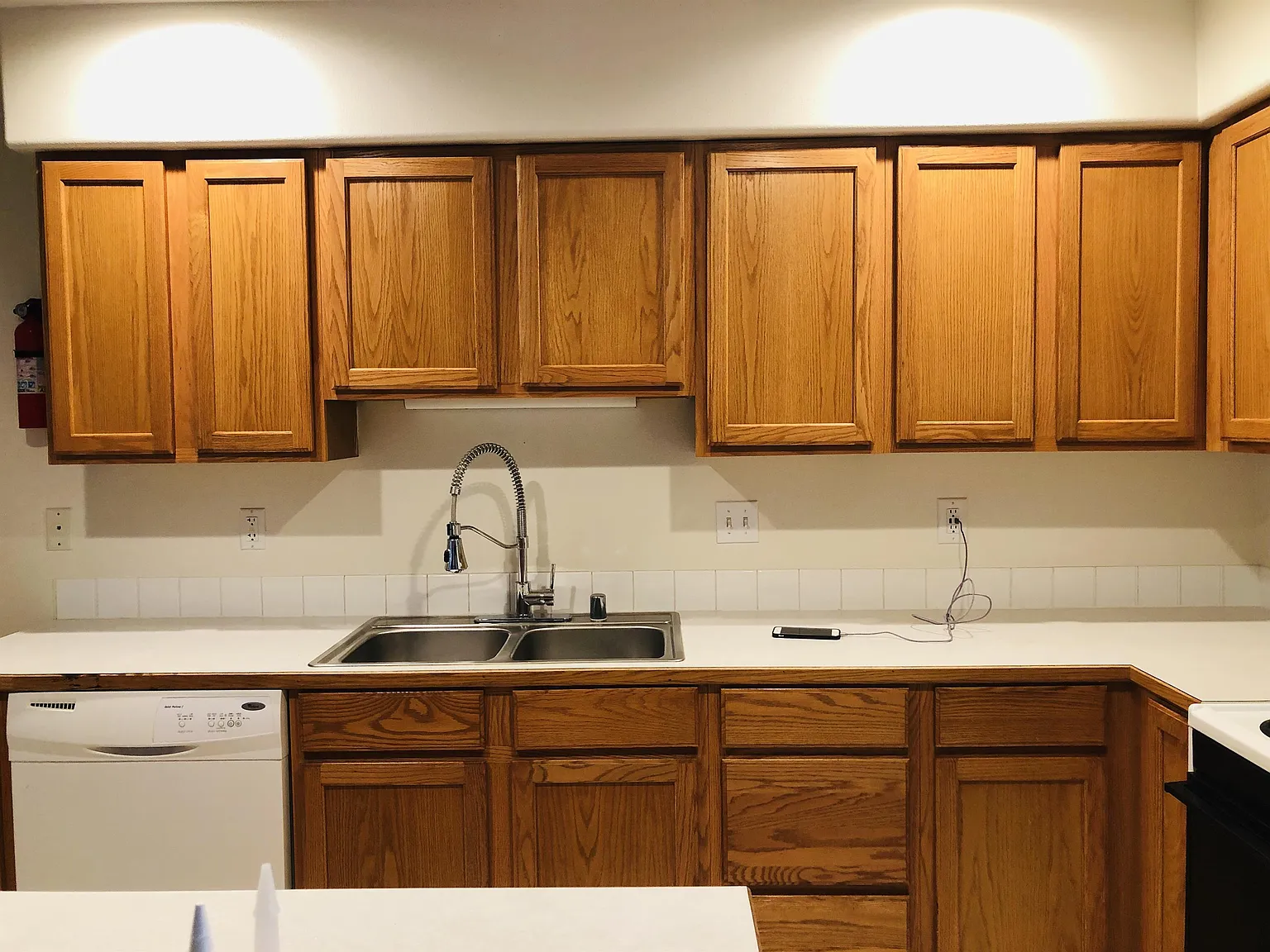1310 S Skyline Dr — Photo 2