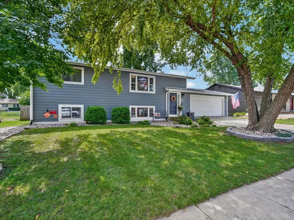1504 Wheeler Dr, Ames, IA 50010