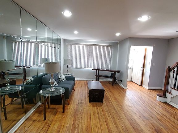3rd image of 11647 171st St