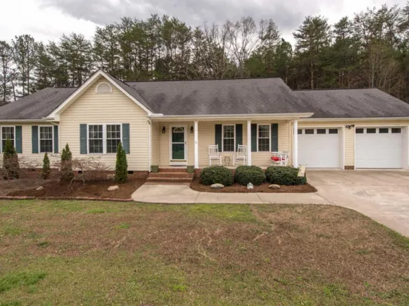 3011 Highland Cir, Rocky Face, GA 30740