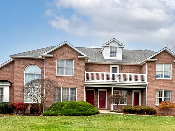 407 Turnberry Ct NE #4, Warren, OH 44484