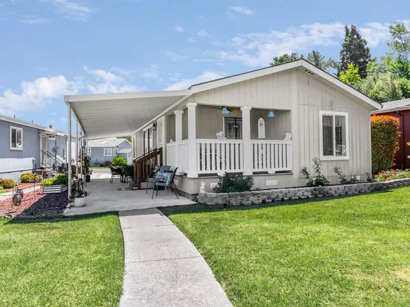 74 Circulo Rosalia, Rohnert Park, CA 94928