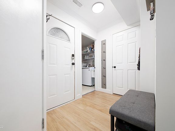 4th image of 21550 Cherrington Ave #16