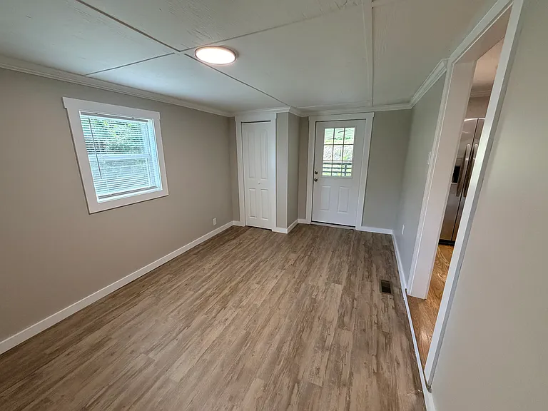 185 E Wilhemenia St — Photo 5