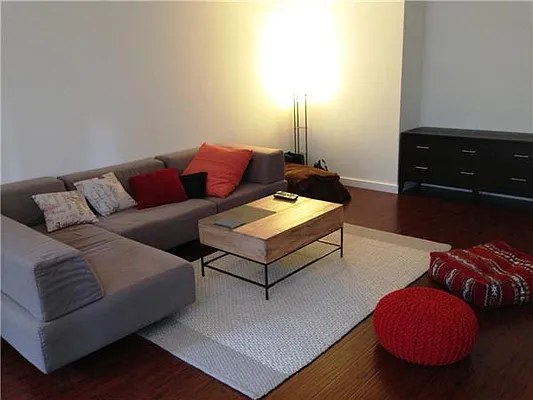 Rented by Space Marketing Shop | media 21