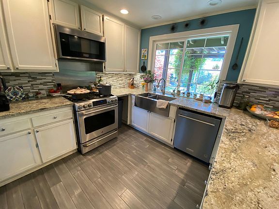 4th image of 5859 Leona Ct