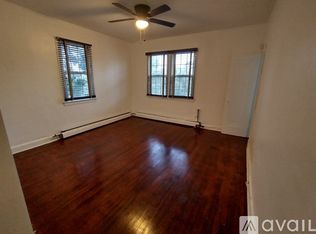 445 Mellon St SE #4, Washington, DC