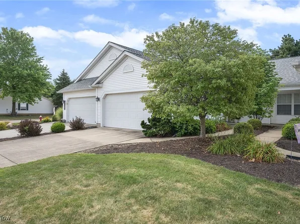 33913 Honeysuckle Ln, North Ridgeville, OH 44039