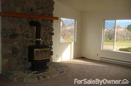 3rd image of 39583 Marigold Ln
