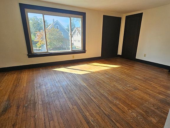 4th image of 7610 Dearborn Ave