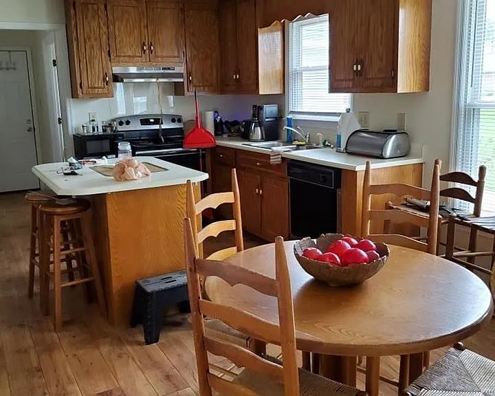 402 Crutcher Cir — Photo 5