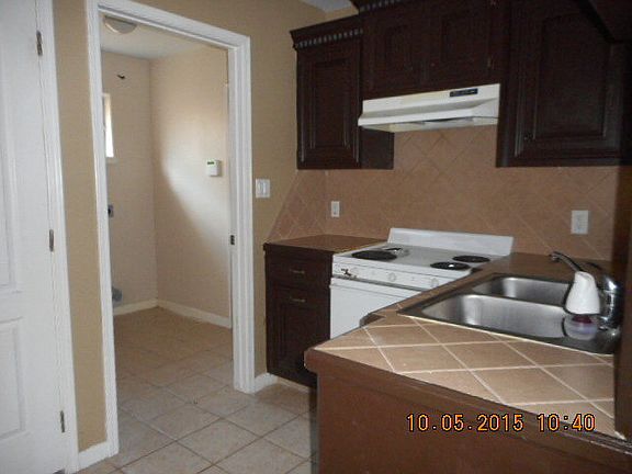 4th image of 6671 Pine Creek Dr
