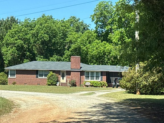 2nd image of 265 Aull Rd