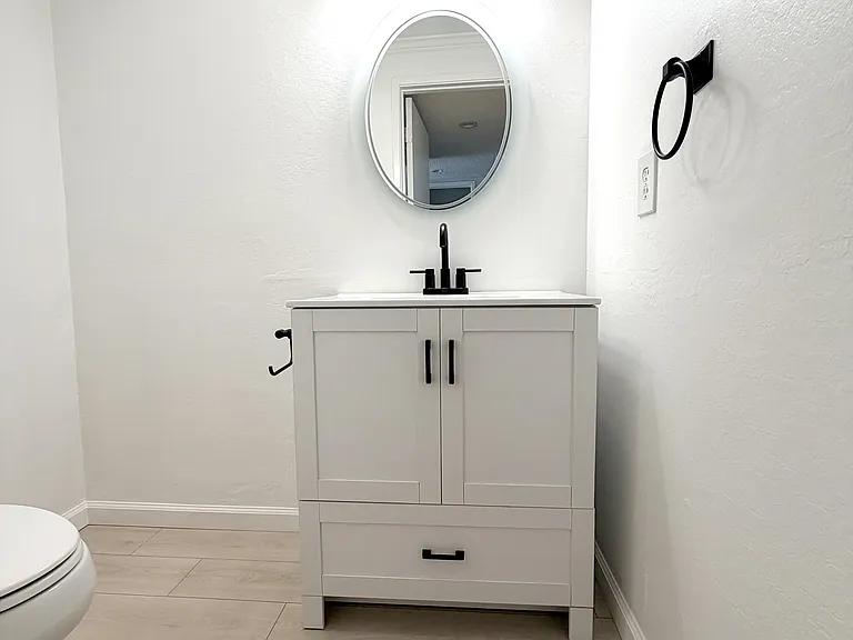 Newly renovated (2026) 1st floor Bathroom