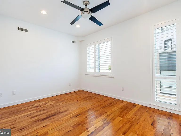 1719 Erdman St — Photo 21