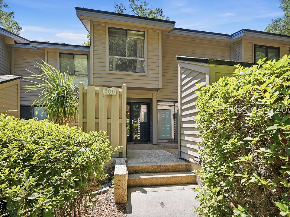 1st image of 113 Shipyard Dr APT 200