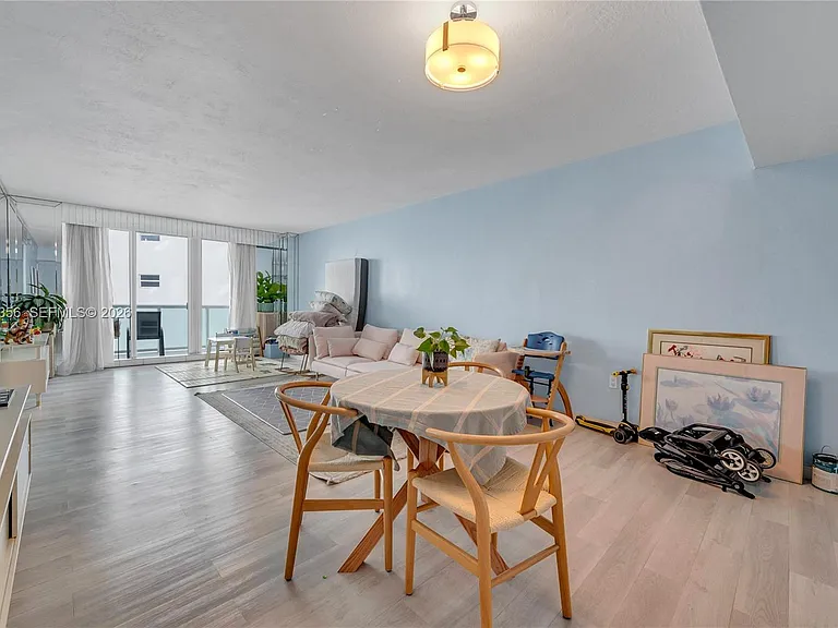 5001 Collins Ave #4E — Photo 11