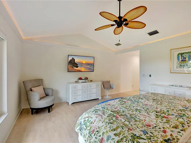 2018 NW Laurel Oak Ln — Photo 37