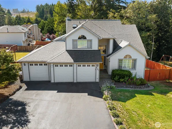 9787 Enchantment Avenue NW, Silverdale, WA 98383