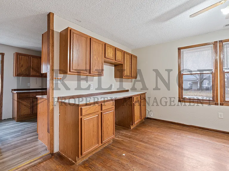 302 N King St — Photo 10