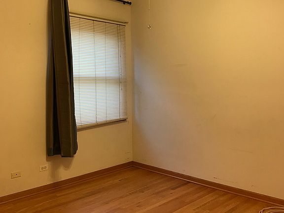 3rd image of 2715 N Wayne Ave #2723-2N