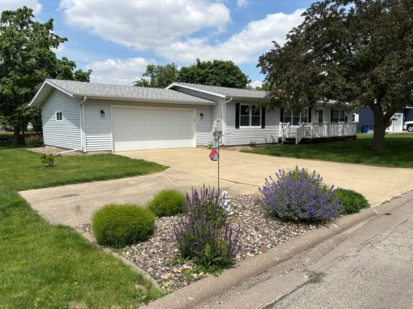 1207 12th Ave, Orion, IL 61273