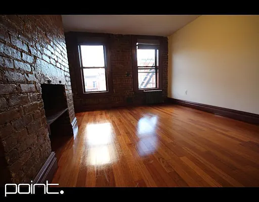 Rented by Point NYC | media 42