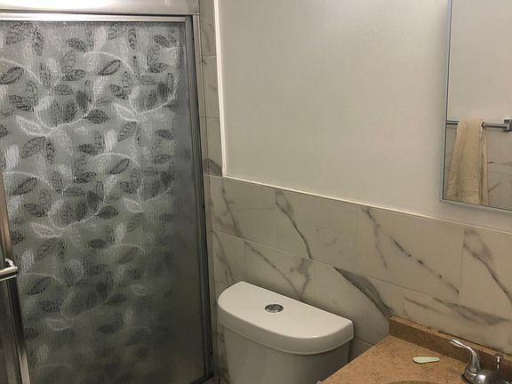 3rd image of 370 Mountainview Ave