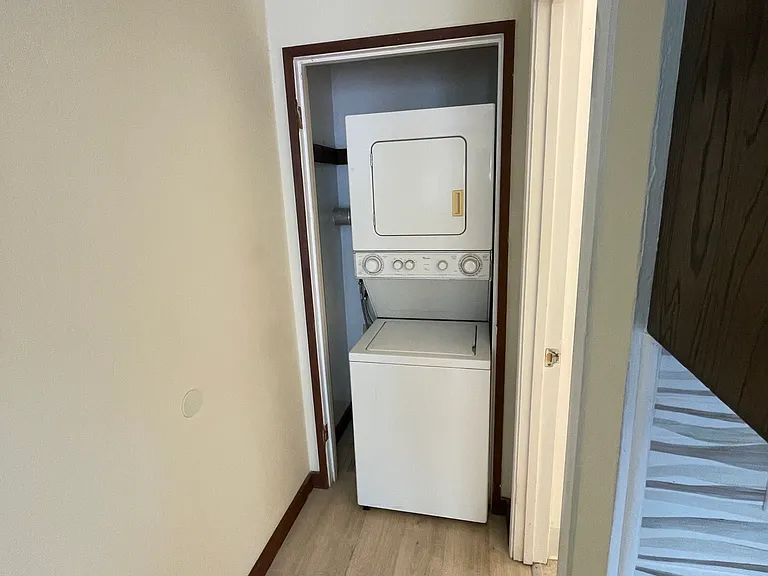 43 Clark St #B — Photo 8