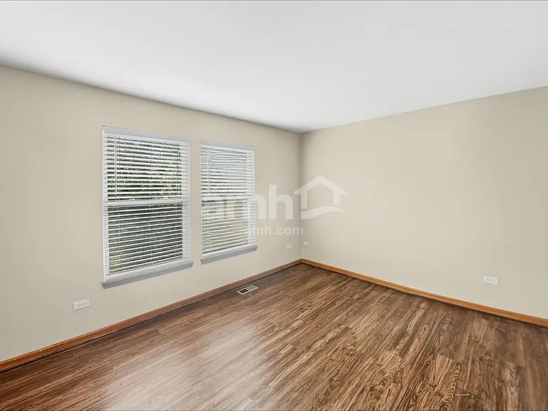 3229 Kenilworth Ln — Photo 16